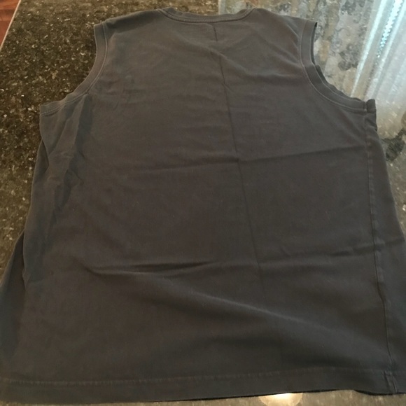 Men’s Eddie Bauer Legend Wash Sleeveless T’s - Picture 4 of 7